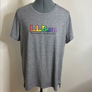 L.L. Bean Gray PRIDE Month Women’s SunSmart T-Shirt size XL. Wear with Pride.